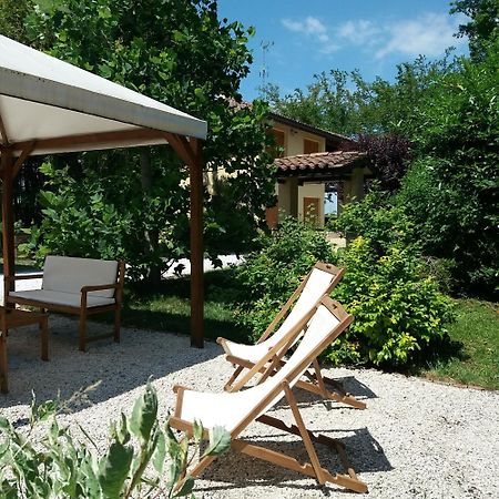 Locanda Del Toro Calderara di Reno Bagian luar foto