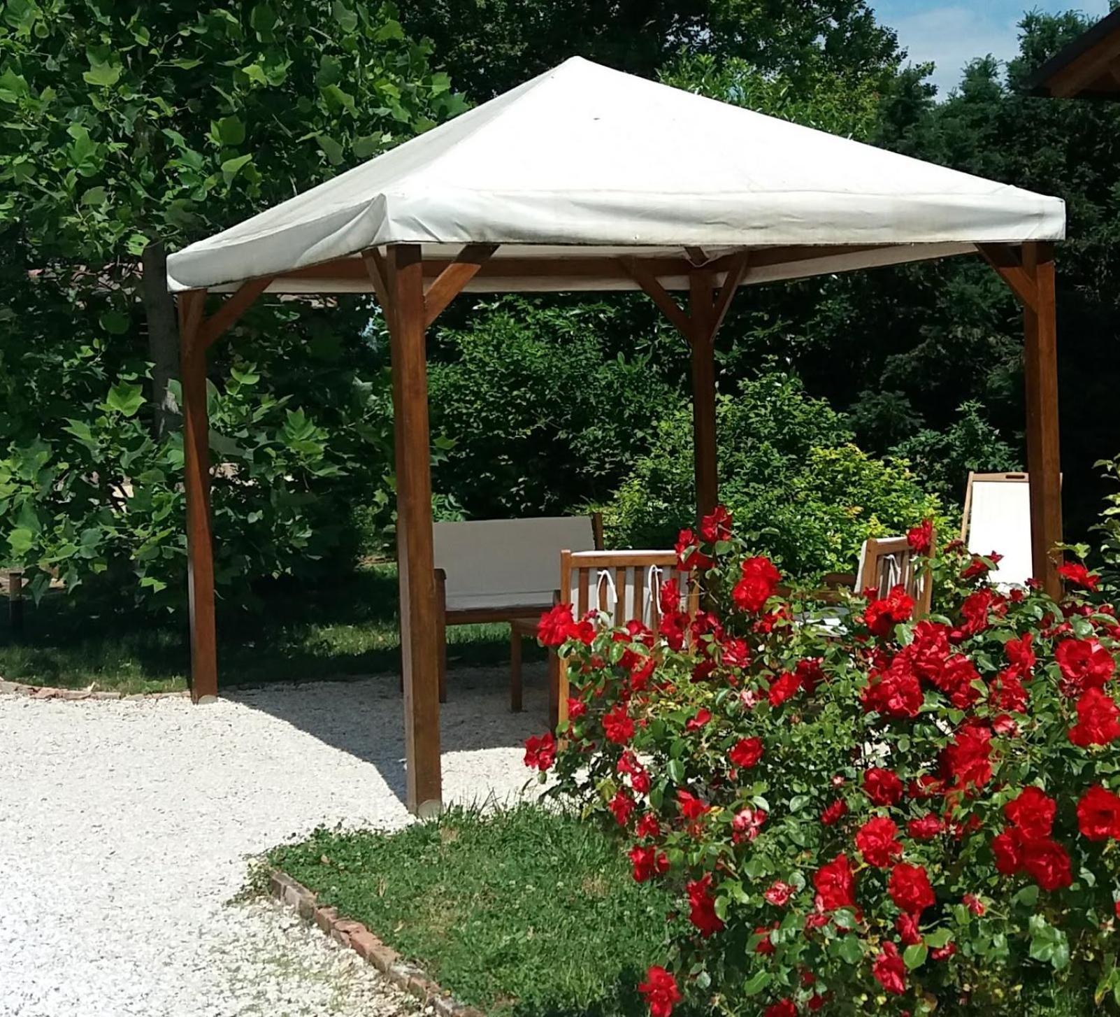 Locanda Del Toro Calderara di Reno Bagian luar foto