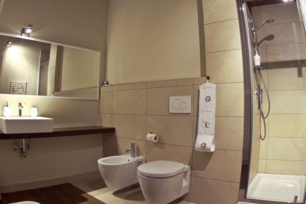 Locanda Del Toro Calderara di Reno Bagian luar foto